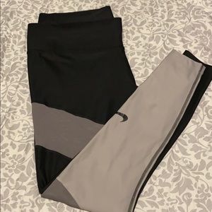 Nike leggings